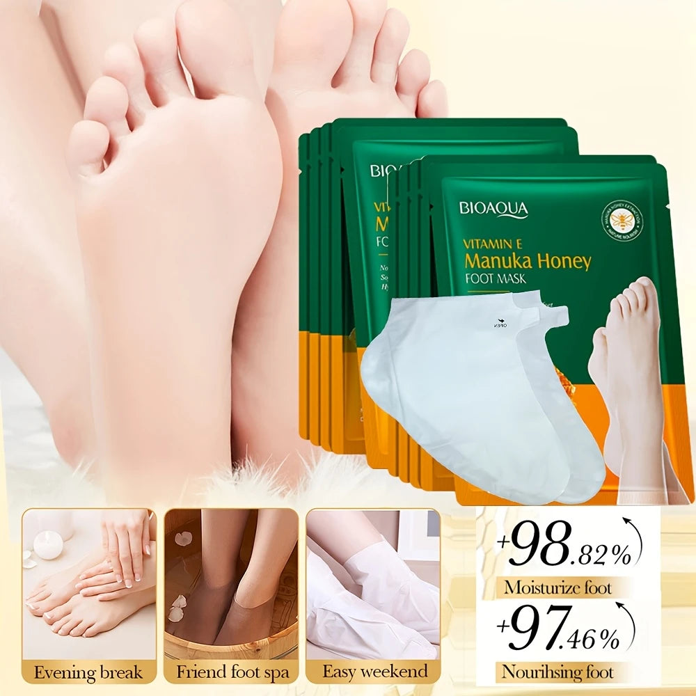 Zuzu Aura vitamin e moisturizing foot mask with Manuka honey for soft and nourished feet